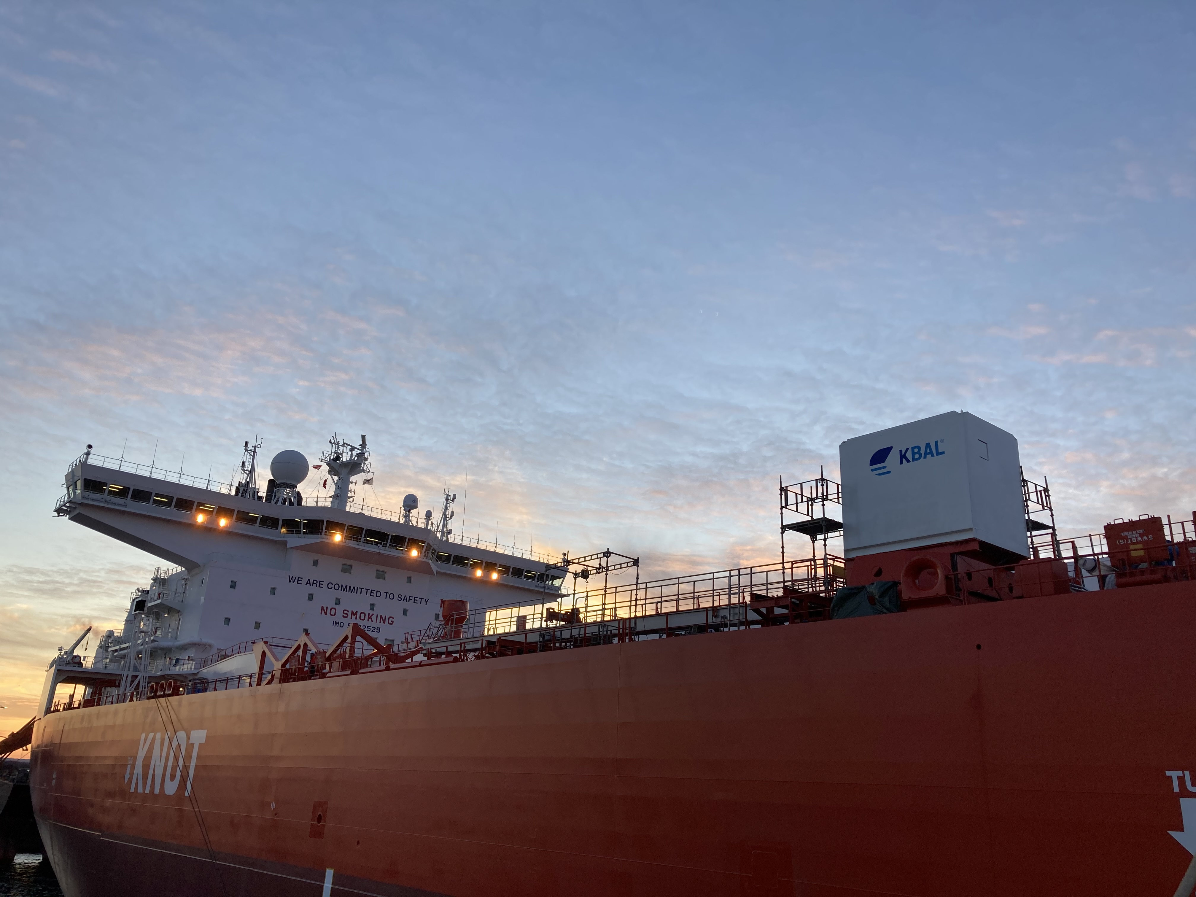 KBAL and Høglund join forces to offer shipowners ground-breaking ballast water technology on a superb automation platform